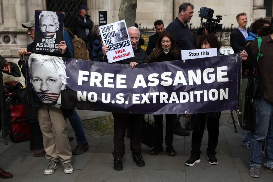 Manifestation de soutien à Julian Assange, fondateur de Wikileaks, devant la Haute Cour de Londres, le 26 mars 2024
